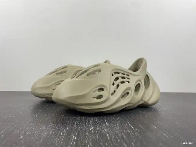 GV6840 Salt Foam RNR Adidas Stone Yeezy 0516